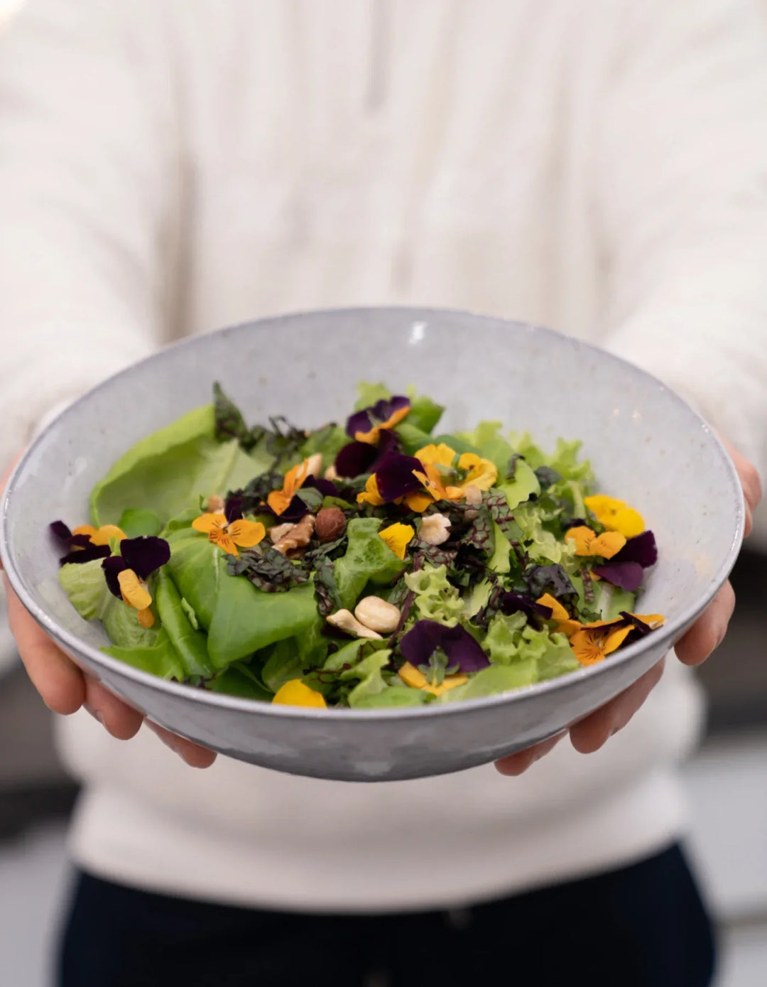 The Perfect Green Salad: 15 Fruits and Vegetables for Your Salads from a Smart Indoor Garden